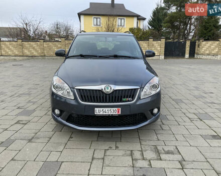 Серый Шкода Фабия, объемом двигателя 1.4 л и пробегом 219 тыс. км за 8000 $, фото 1 на Automoto.ua