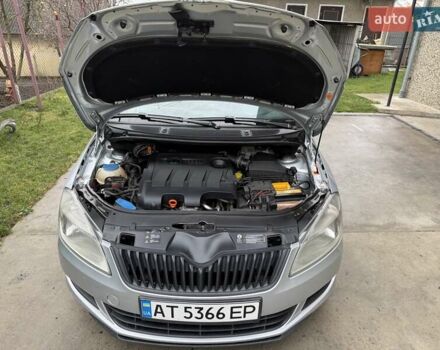 Серый Шкода Фабия, объемом двигателя 1.6 л и пробегом 251 тыс. км за 5800 $, фото 13 на Automoto.ua