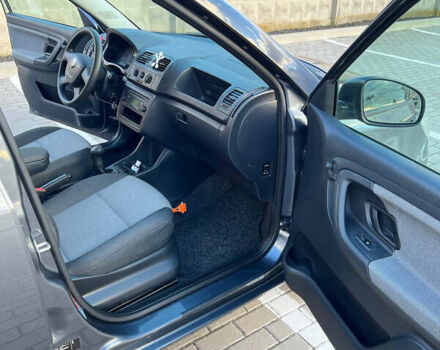 Серый Шкода Фабия, объемом двигателя 1.2 л и пробегом 295 тыс. км за 4950 $, фото 17 на Automoto.ua