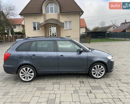 Серый Шкода Фабия, объемом двигателя 1.4 л и пробегом 219 тыс. км за 8000 $, фото 3 на Automoto.ua