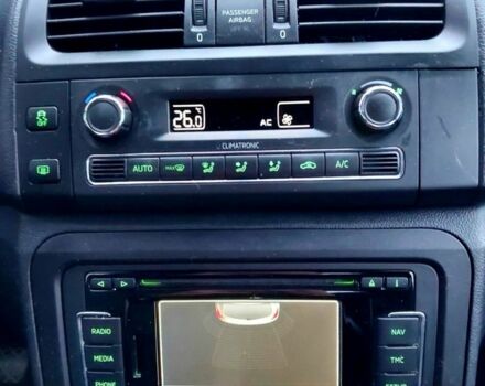 Шкода Фабия 2013 в Ужгороде на Automoto.ua Серый Шкода Фабия, объемом двигателя 0 л и пробегом 144 тыс. км за 7500 $, фото 3 на Automoto.ua