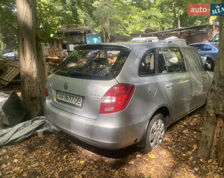 Сірий Шкода Фабія, об'ємом двигуна 1.39 л та пробігом 207 тис. км за 1600 $, фото 4 на Automoto.ua