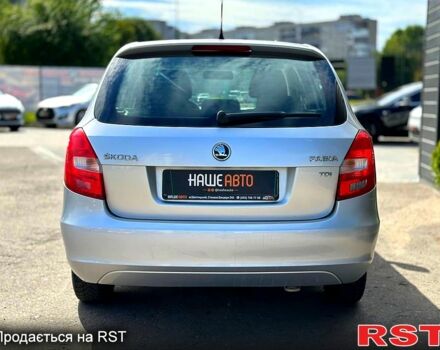 Серый Шкода Фабия, объемом двигателя 1.6 л и пробегом 220 тыс. км за 6100 $, фото 3 на Automoto.ua