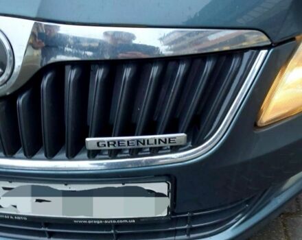 Шкода Фабия 2013 в Ужгороде на Automoto.ua Серый Шкода Фабия, объемом двигателя 0 л и пробегом 144 тыс. км за 7500 $, фото 1 на Automoto.ua