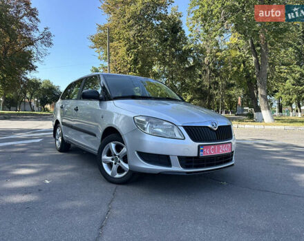 Серый Шкода Фабия, объемом двигателя 1.4 л и пробегом 196 тыс. км за 6150 $, фото 3 на Automoto.ua