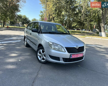 Серый Шкода Фабия, объемом двигателя 1.4 л и пробегом 196 тыс. км за 6150 $, фото 1 на Automoto.ua
