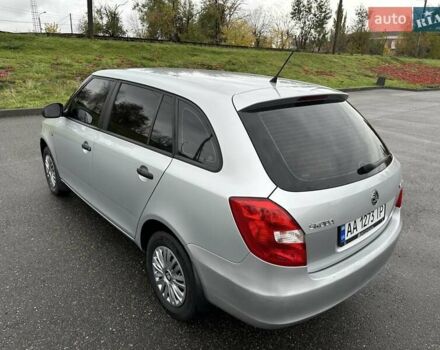 Серый Шкода Фабия, объемом двигателя 1.39 л и пробегом 180 тыс. км за 5500 $, фото 3 на Automoto.ua
