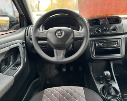 Серый Шкода Фабия, объемом двигателя 1.4 л и пробегом 180 тыс. км за 5750 $, фото 13 на Automoto.ua