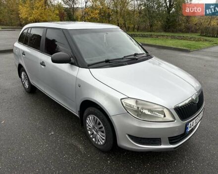 Серый Шкода Фабия, объемом двигателя 1.39 л и пробегом 180 тыс. км за 5500 $, фото 7 на Automoto.ua