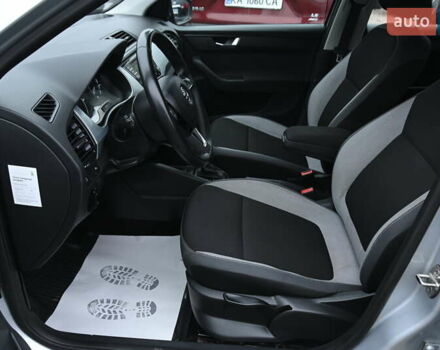 Серый Шкода Фабия, объемом двигателя 1.4 л и пробегом 238 тыс. км за 8400 $, фото 18 на Automoto.ua