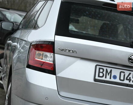 Серый Шкода Фабия, объемом двигателя 1.4 л и пробегом 238 тыс. км за 8400 $, фото 10 на Automoto.ua