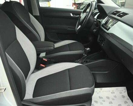 Шкода Фабия 2015 в Бердичеве на Automoto.ua Серый Шкода Фабия, объемом двигателя 1.4 л и пробегом 237 тыс. км за 8500 $, фото 20 на Automoto.ua