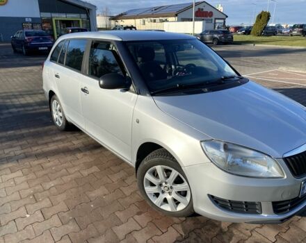 Серый Шкода Фабия, объемом двигателя 1.6 л и пробегом 203 тыс. км за 5500 $, фото 1 на Automoto.ua