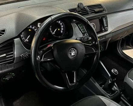 Серый Шкода Фабия, объемом двигателя 1.42 л и пробегом 275 тыс. км за 7600 $, фото 8 на Automoto.ua