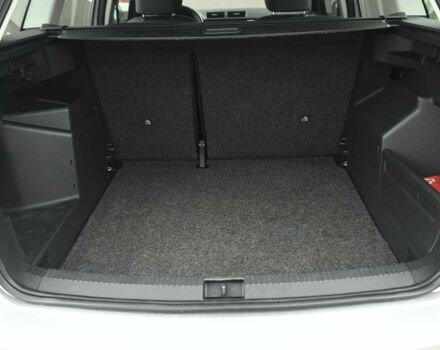 Шкода Фабия 2015 в Бердичеве на Automoto.ua Серый Шкода Фабия, объемом двигателя 1.4 л и пробегом 237 тыс. км за 8500 $, фото 22 на Automoto.ua