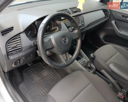 Серый Шкода Фабия, объемом двигателя 1.42 л и пробегом 218 тыс. км за 8500 $, фото 23 на Automoto.ua