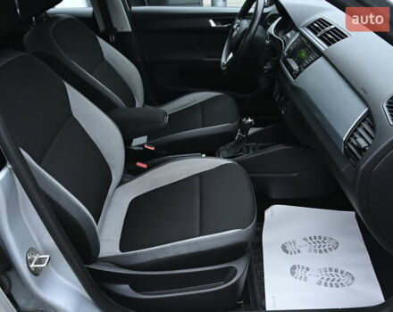 Серый Шкода Фабия, объемом двигателя 1.4 л и пробегом 238 тыс. км за 8400 $, фото 32 на Automoto.ua