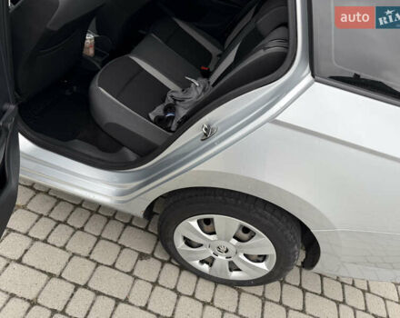 Серый Шкода Фабия, объемом двигателя 1.42 л и пробегом 291 тыс. км за 7999 $, фото 20 на Automoto.ua