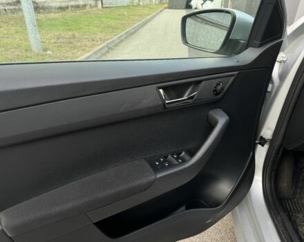 Серый Шкода Фабия, объемом двигателя 1 л и пробегом 204 тыс. км за 6800 $, фото 13 на Automoto.ua