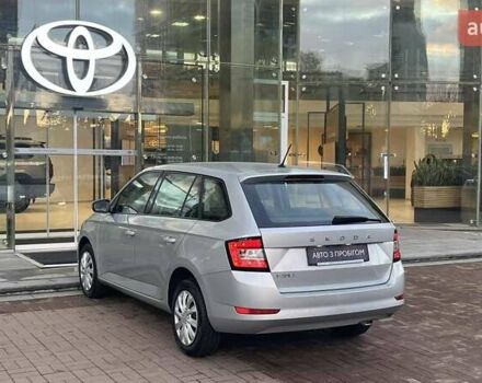 Сірий Шкода Фабія, об'ємом двигуна 1.6 л та пробігом 52 тис. км за 14854 $, фото 1 на Automoto.ua