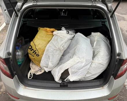 Серый Шкода Фабия, объемом двигателя 1 л и пробегом 70 тыс. км за 11700 $, фото 5 на Automoto.ua