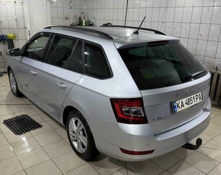 Серый Шкода Фабия, объемом двигателя 1 л и пробегом 71 тыс. км за 11400 $, фото 6 на Automoto.ua