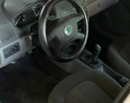 Серый Шкода Фабия, объемом двигателя 1.4 л и пробегом 350 тыс. км за 2800 $, фото 5 на Automoto.ua