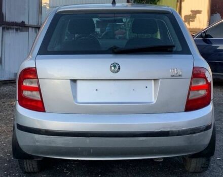 Серый Шкода Фабия, объемом двигателя 1.4 л и пробегом 350 тыс. км за 2800 $, фото 1 на Automoto.ua