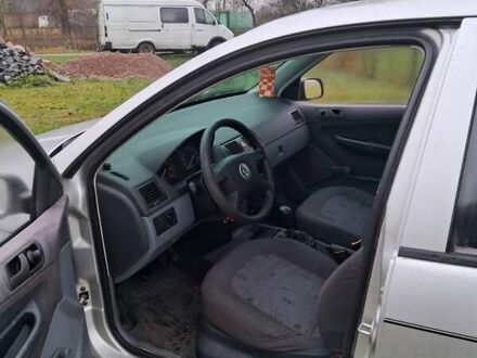 Сірий Шкода Фабія, об'ємом двигуна 1.4 л та пробігом 303 тис. км за 2600 $, фото 1 на Automoto.ua