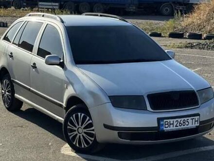 Сірий Шкода Фабія, об'ємом двигуна 1.39 л та пробігом 323 тис. км за 3300 $, фото 1 на Automoto.ua