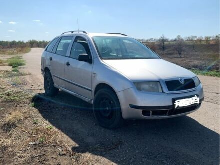 Сірий Шкода Фабія, об'ємом двигуна 1.9 л та пробігом 318 тис. км за 1950 $, фото 1 на Automoto.ua