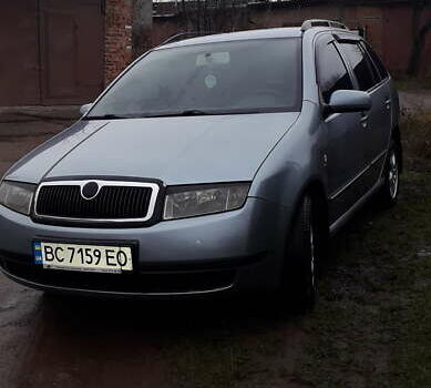 Серый Шкода Фабия, объемом двигателя 1.4 л и пробегом 300 тыс. км за 2900 $, фото 1 на Automoto.ua