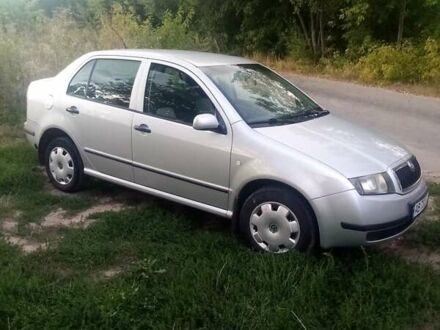 Шкода Фабия 2002 в Калиновке на Automoto.ua Серый Шкода Фабия, объемом двигателя 1.39 л и пробегом 226 тыс. км за 3600 $, фото 1 на Automoto.ua