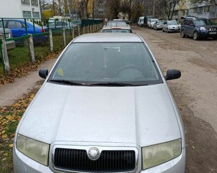 Серый Шкода Фабия, объемом двигателя 1.4 л и пробегом 288 тыс. км за 1888 $, фото 1 на Automoto.ua