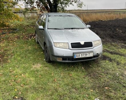 Сірий Шкода Фабія, об'ємом двигуна 1 л та пробігом 450 тис. км за 1502 $, фото 1 на Automoto.ua