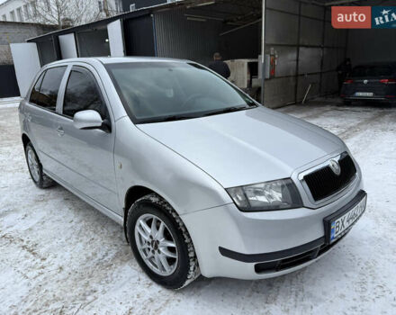 Серый Шкода Фабия, объемом двигателя 1.2 л и пробегом 240 тыс. км за 2750 $, фото 1 на Automoto.ua