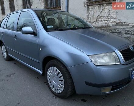 Сірий Шкода Фабія, об'ємом двигуна 1.39 л та пробігом 185 тис. км за 4000 $, фото 1 на Automoto.ua