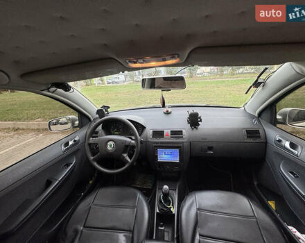 Серый Шкода Фабия, объемом двигателя 1.2 л и пробегом 260 тыс. км за 3400 $, фото 1 на Automoto.ua