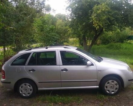 Сірий Шкода Фабія, об'ємом двигуна 1.39 л та пробігом 293 тис. км за 3800 $, фото 1 на Automoto.ua