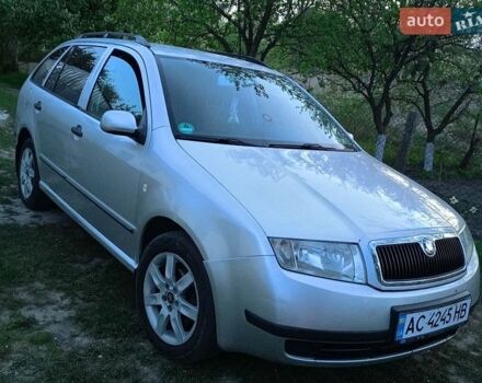 Серый Шкода Фабия, объемом двигателя 1.39 л и пробегом 200 тыс. км за 3200 $, фото 1 на Automoto.ua