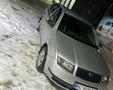 Сірий Шкода Фабія, об'ємом двигуна 1.2 л та пробігом 318 тис. км за 2450 $, фото 1 на Automoto.ua