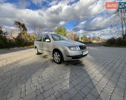 Серый Шкода Фабия, объемом двигателя 1.2 л и пробегом 295 тыс. км за 2850 $, фото 1 на Automoto.ua