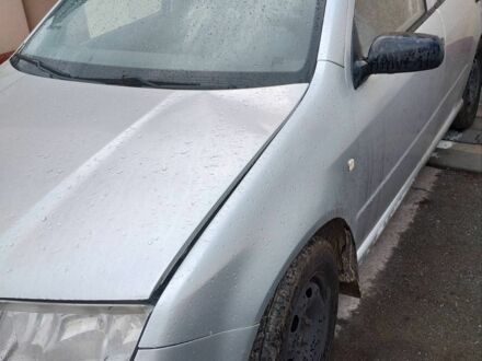 Сірий Шкода Фабія, об'ємом двигуна 1.4 л та пробігом 200 тис. км за 2400 $, фото 1 на Automoto.ua