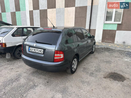 Серый Шкода Фабия, объемом двигателя 1.2 л и пробегом 210 тыс. км за 3300 $, фото 1 на Automoto.ua
