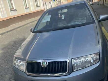 Шкода Фабия 2004 в Черновцах на Automoto.ua Серый Шкода Фабия, объемом двигателя 1.39 л и пробегом 205 тыс. км за 4800 $, фото 1 на Automoto.ua