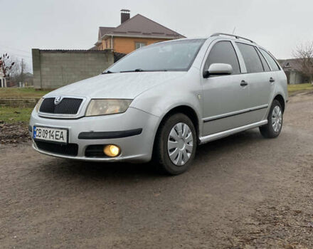 Сірий Шкода Фабія, об'ємом двигуна 1.4 л та пробігом 253 тис. км за 2800 $, фото 1 на Automoto.ua