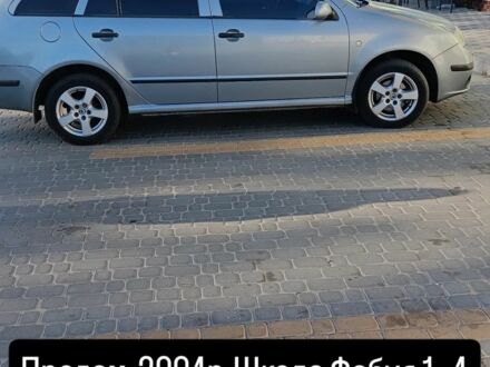 Шкода Фабия 2004 в Ильинцах на Automoto.ua Серый Шкода Фабия, объемом двигателя 1.4 л и пробегом 175 тыс. км за 4300 $, фото 1 на Automoto.ua