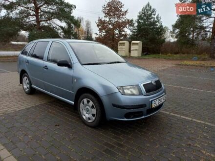 Серый Шкода Фабия, объемом двигателя 1.2 л и пробегом 220 тыс. км за 3500 $, фото 1 на Automoto.ua