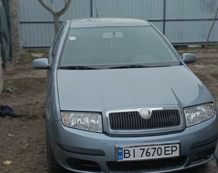Серый Шкода Фабия, объемом двигателя 1.4 л и пробегом 208 тыс. км за 3500 $, фото 1 на Automoto.ua