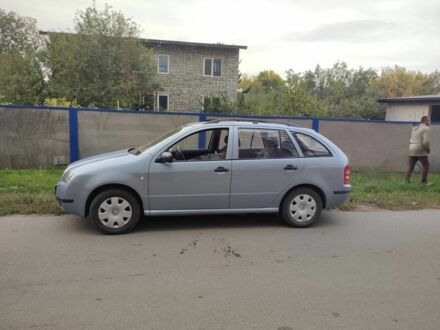 Шкода Фабия 2004 в Синельниковом на Automoto.ua Серый Шкода Фабия, объемом двигателя 1.4 л и пробегом 170 тыс. км за 3300 $, фото 1 на Automoto.ua